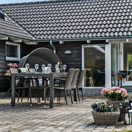 Luxurious Family-friendly With