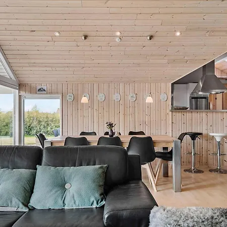 Luxurious Family-friendly With